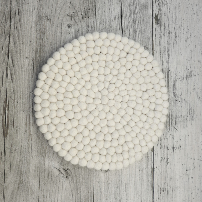 MILDO Cream Handmade Eco Felt Ball Table Mat